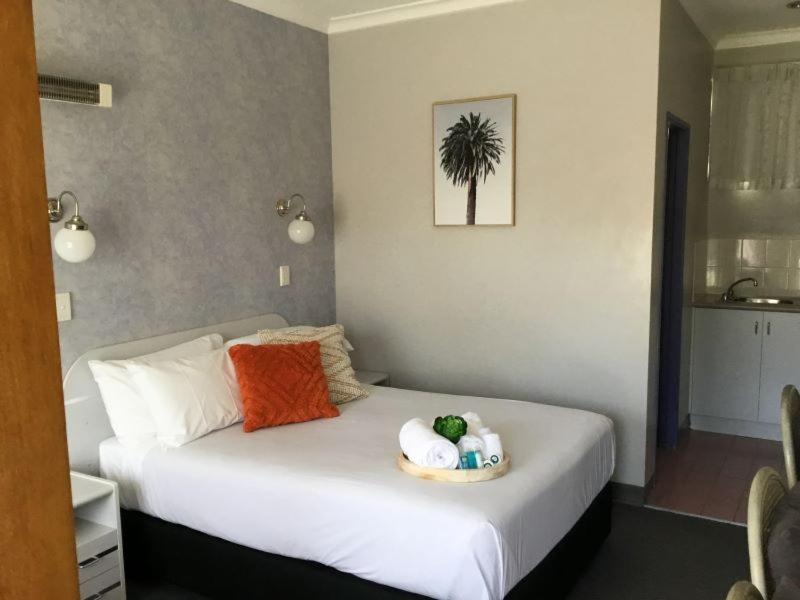 South Pacific Palms Motor Inn ทันเคอร์รี ภายนอก รูปภาพ