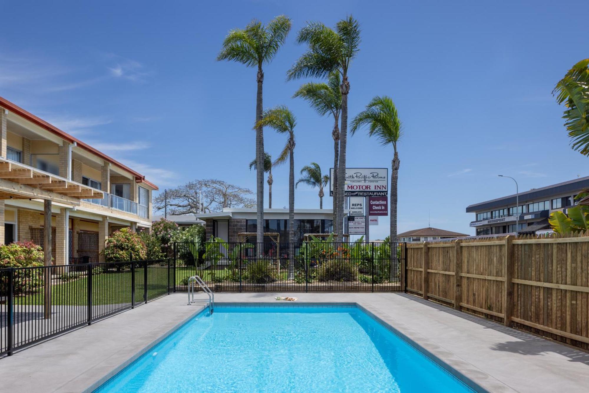 South Pacific Palms Motor Inn ทันเคอร์รี ภายนอก รูปภาพ