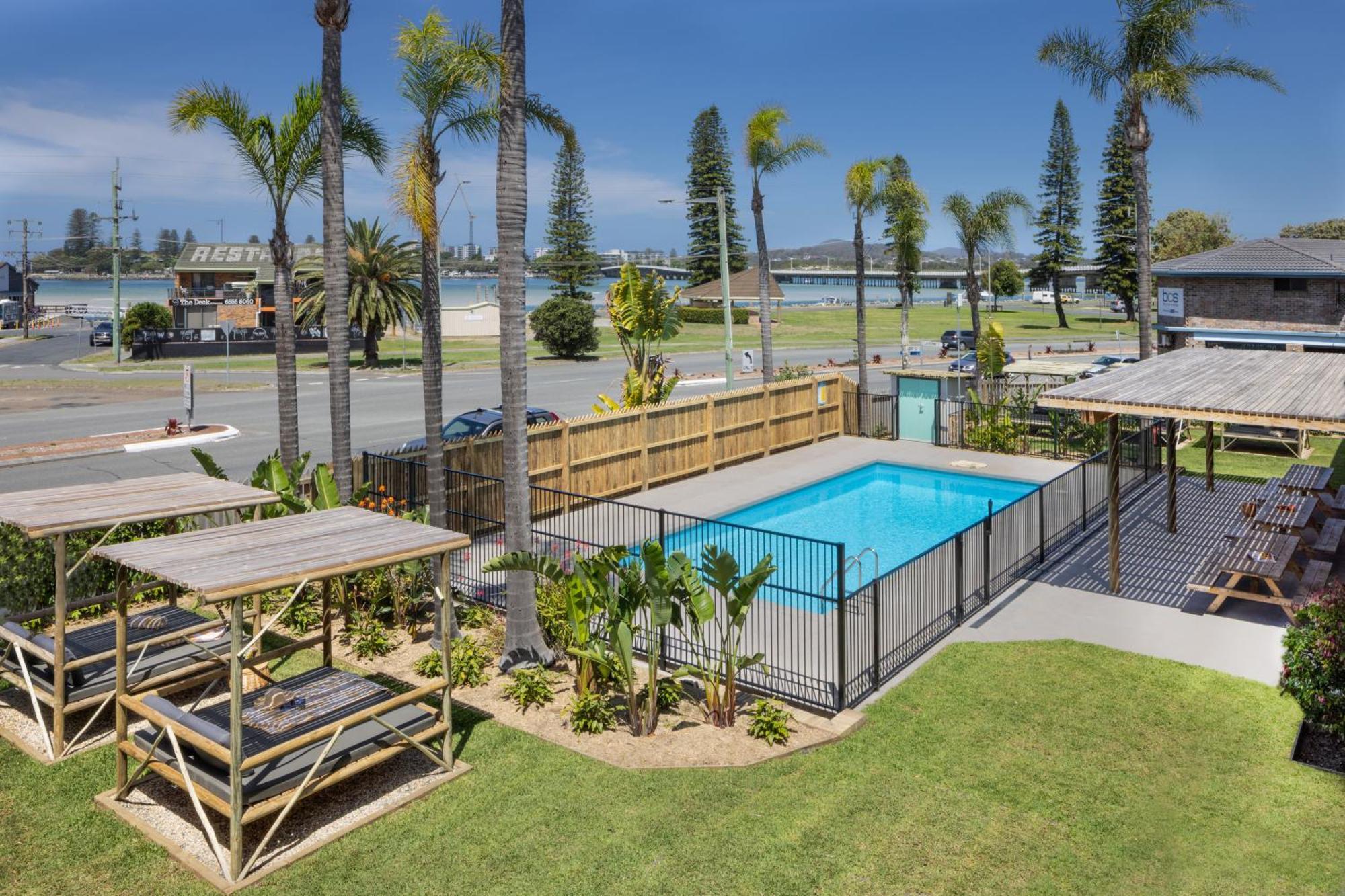 South Pacific Palms Motor Inn ทันเคอร์รี ภายนอก รูปภาพ